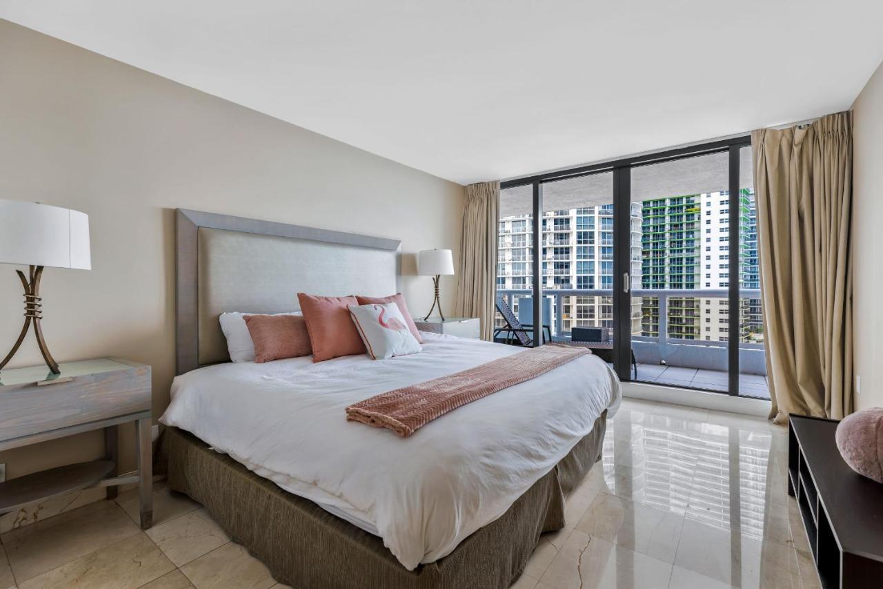 High Rise Comfort With Balcony Doral Exterior foto