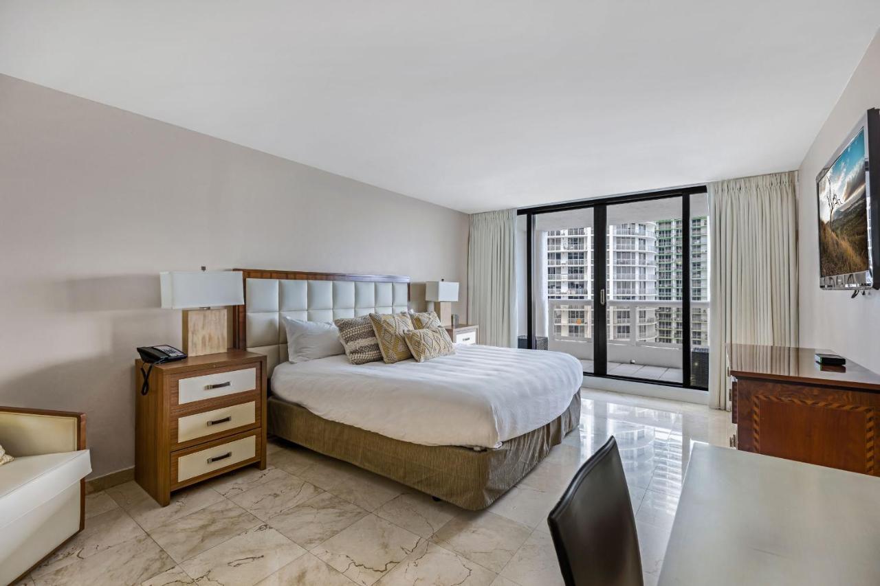 High Rise Comfort With Balcony Doral Exterior foto