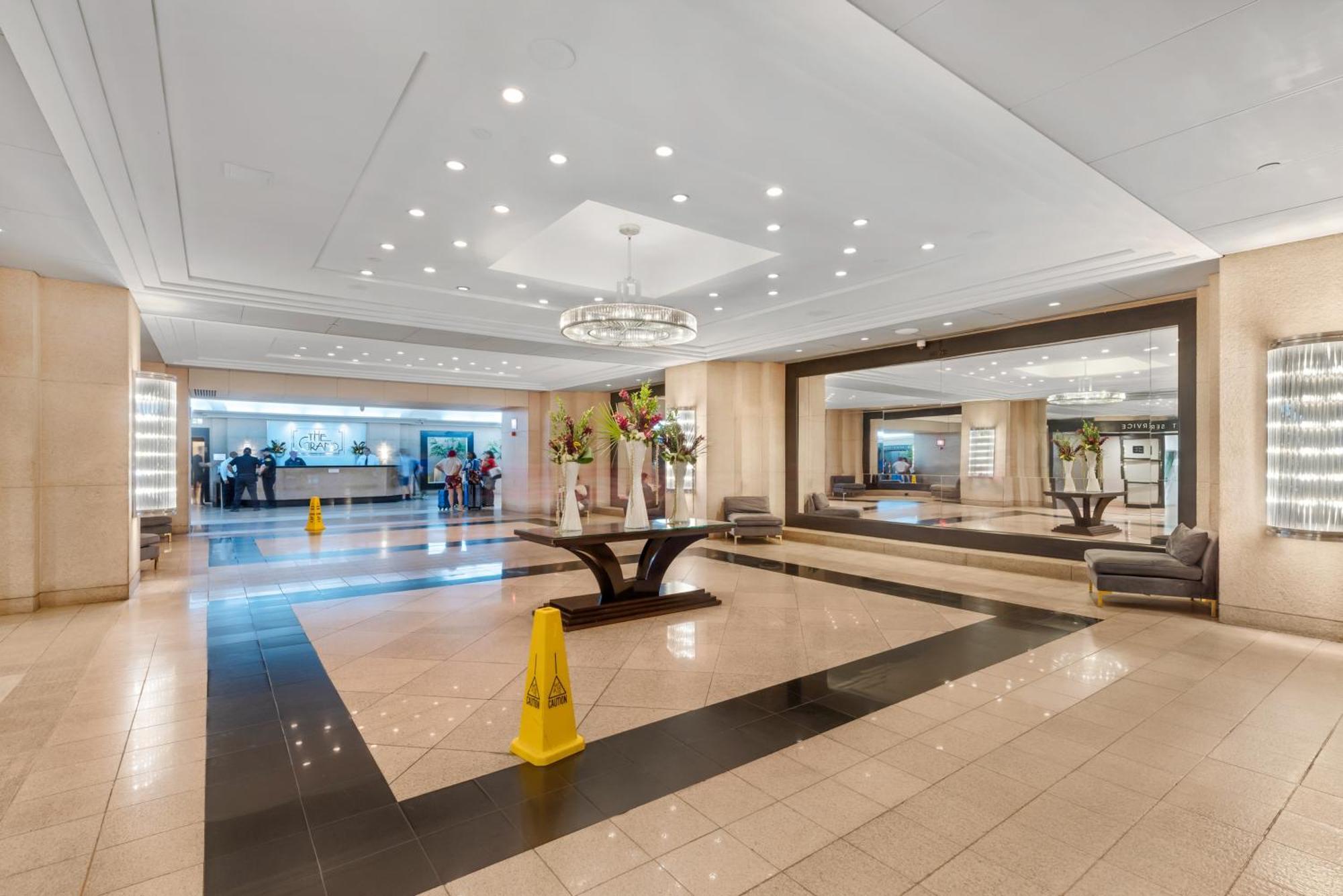 High Rise Comfort With Balcony Doral Exterior foto